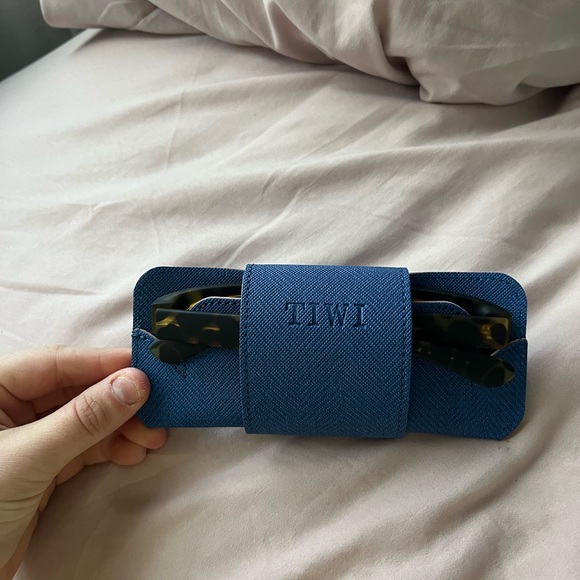 TIWI SUNNIES!! - Picture 4 of 5